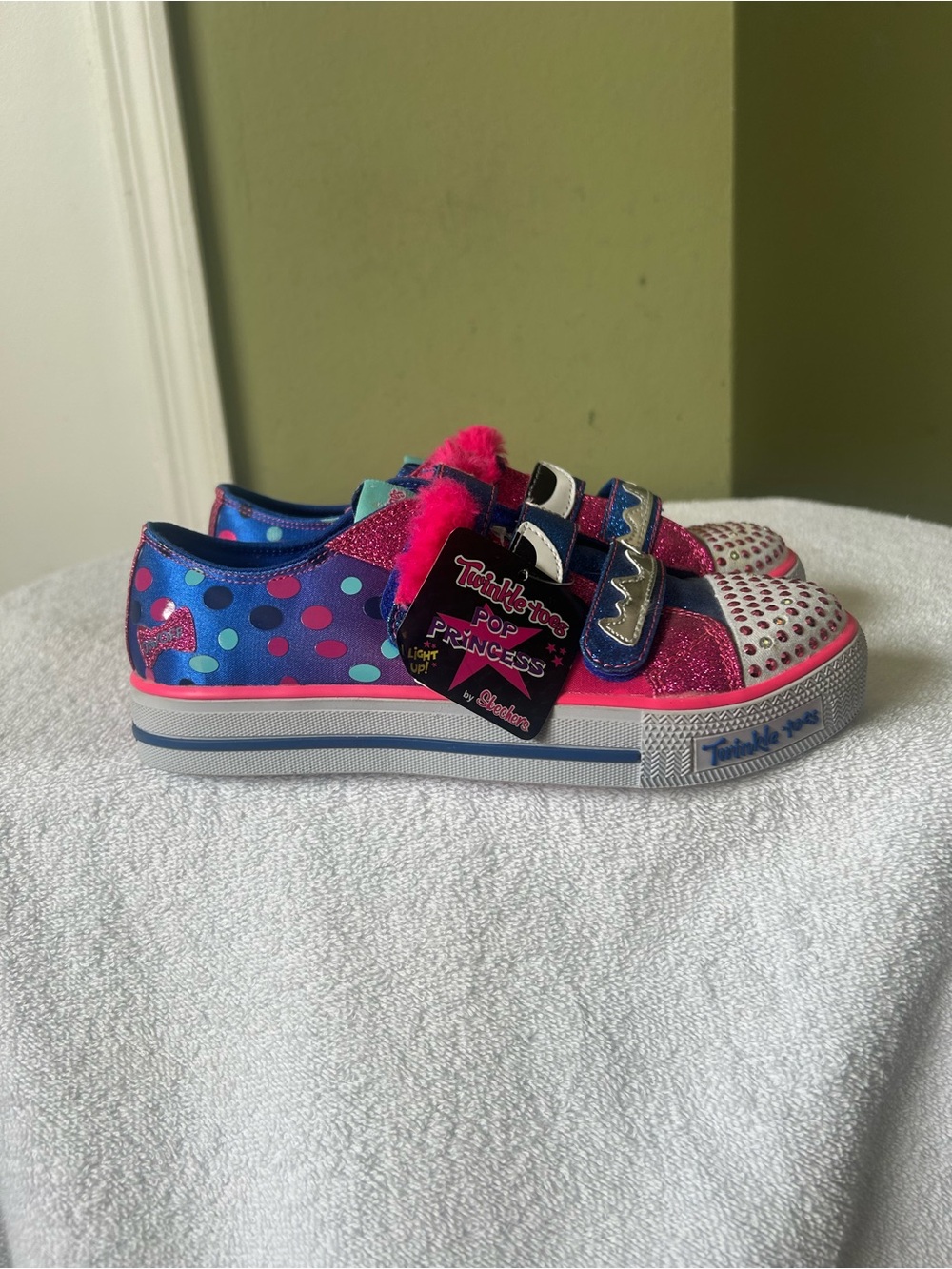 NWT Skechers Twinkle-Toes Girls' Glitter Monster Slip-On Sneakers - Pink & Blue - Picture 2 of 13
